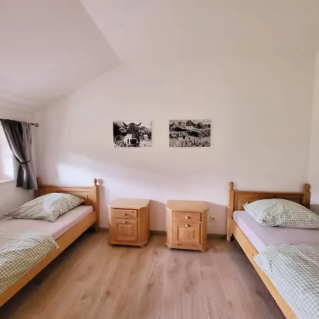 Ferienwohnung / Monteure In *